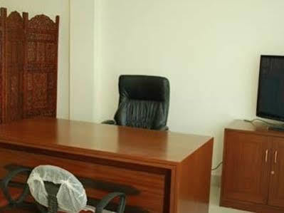 בהופאל Hotel Raja Bhoj מראה חיצוני תמונה